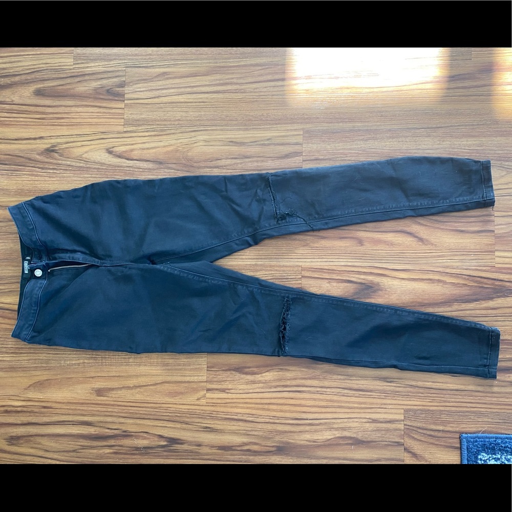 Black skinny jeans